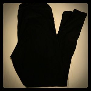 Lularoe TC black leggings